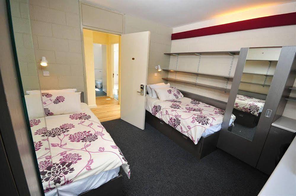 Corrib Village Rooms University Of Голуэй Экстерьер фото